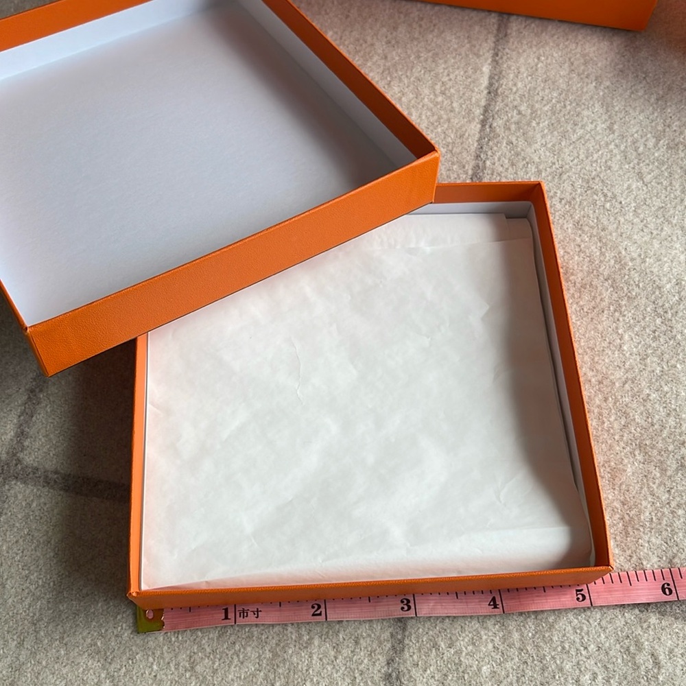 Hermès box. - Picture 2 of 5